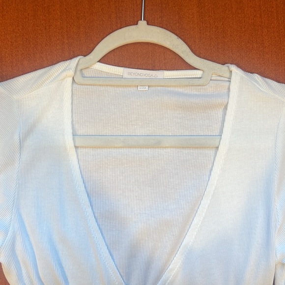 Beyond Yoga Wrap Long Sleeve Top - sz M - Picture 3 of 4